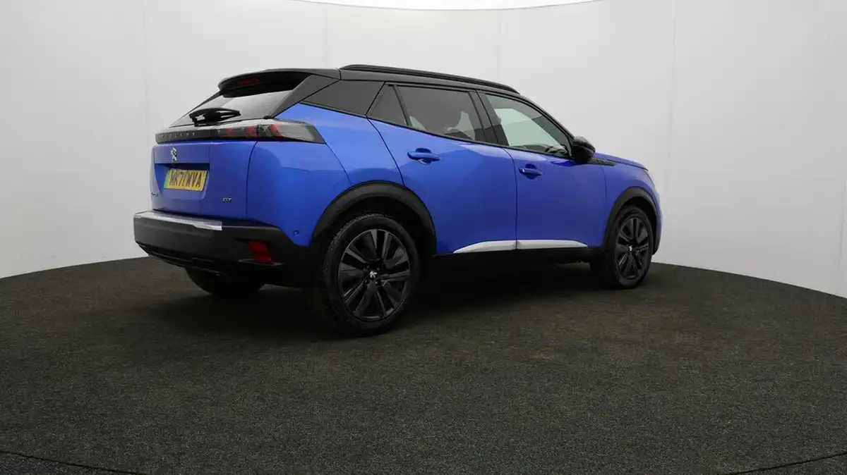 2021-peugeot-2008-suv-e-gt-premium-big-25