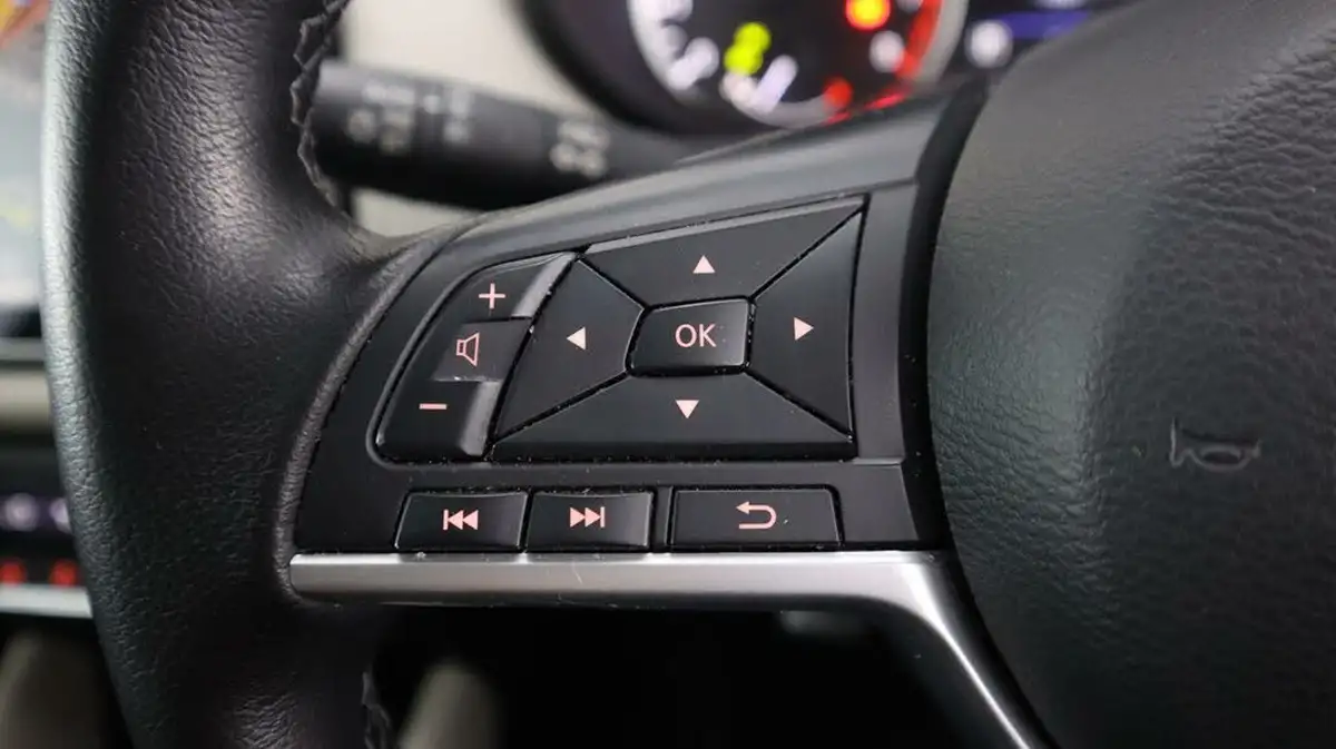 2022-nissan-micra-10-ig-t-tekna-cvt-big-22