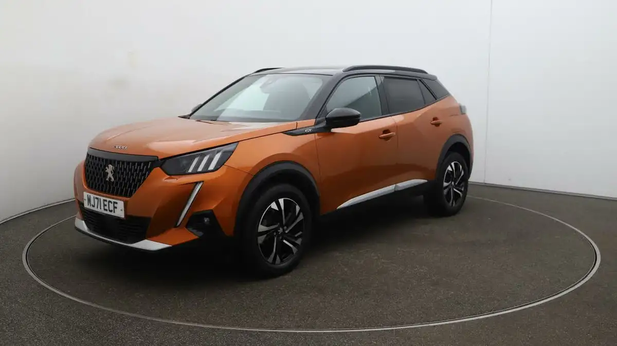 2021-peugeot-2008-suv-12-puretech-gt-big-3