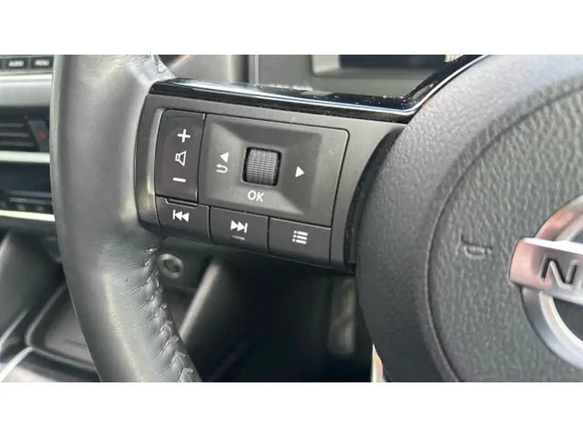 2021-nissan-qashqai-13-dig-t-premiere-edition-140ps-big-29