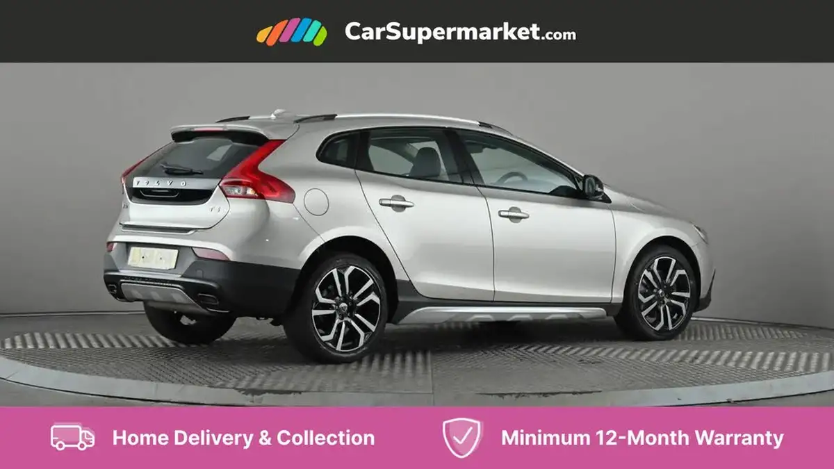 2018-volvo-v40-15-t3-cross-country-pro-big-5