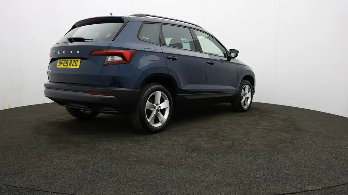 2020-skoda-karoq-15-tsi-se-dsg-big-76