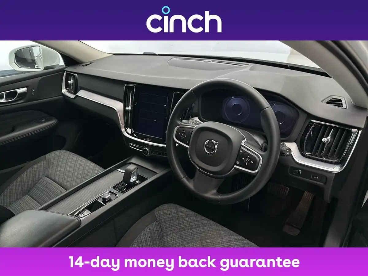 2021-volvo-v60-20td-b4-momentum-big-8