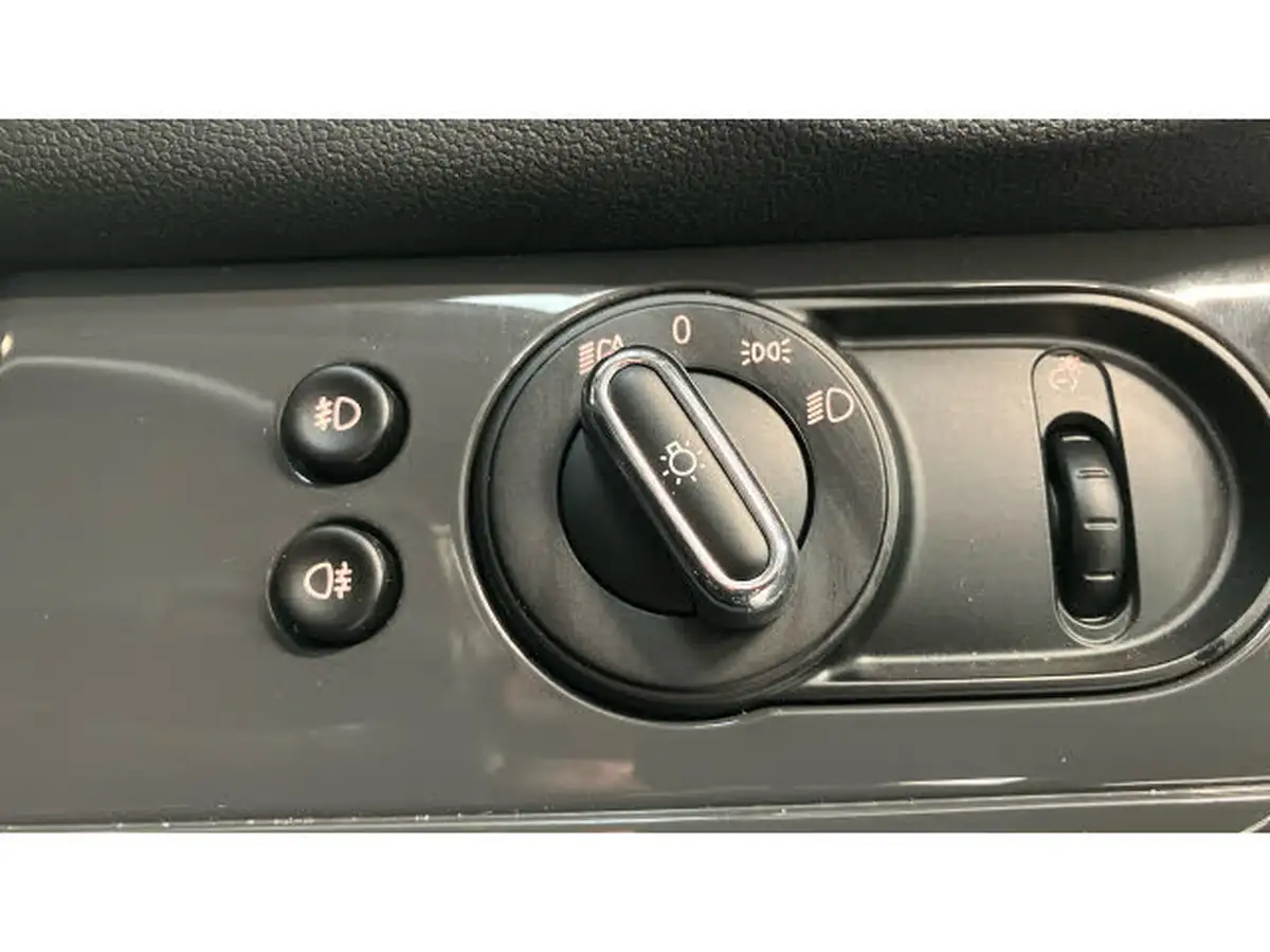 2022-mini-countryman-15-cooper-classic-auto-big-37