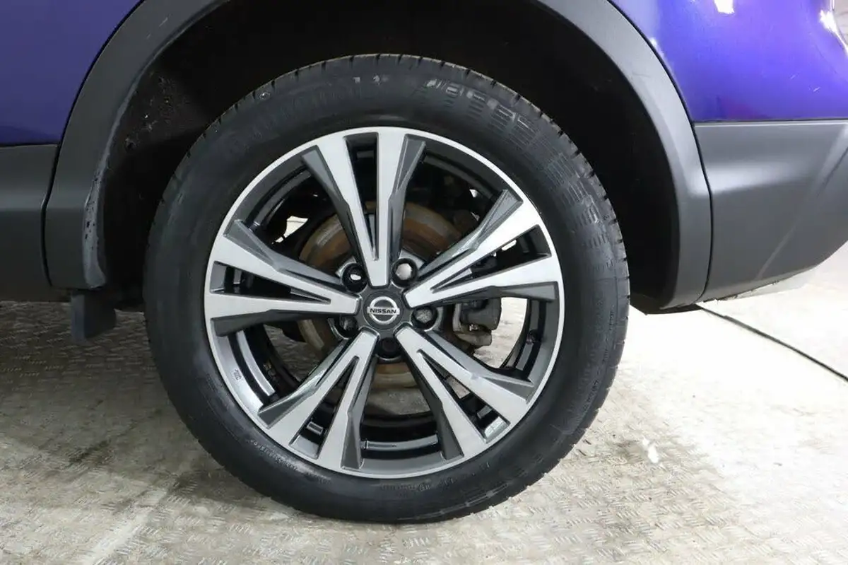 2018-nissan-qashqai-12-dig-t-n-connecta-big-13