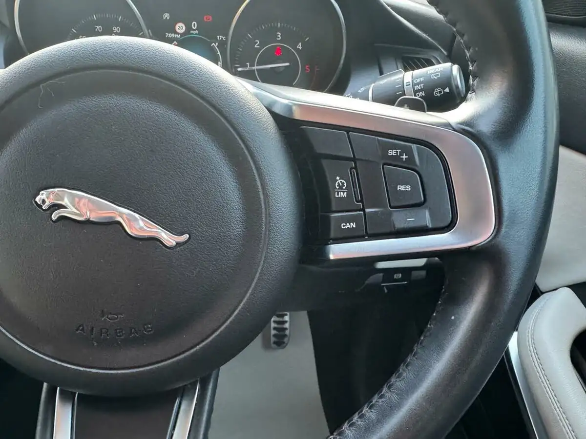 2019-jaguar-e-pace-20-i4d-r-dynamic-s-150ps-awd-auto-big-21