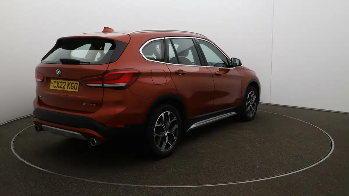 2022-bmw-x1-20-xdrive20i-xline-big-7