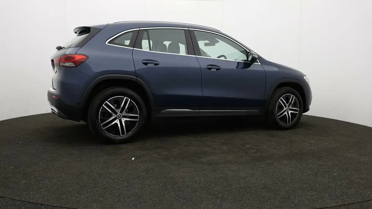 2023-mercedes-benz-gla-class-13-gla-200-sport-executive-station-wagon-big-49