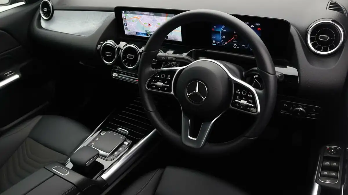 2023-mercedes-benz-gla-class-13-gla-200-sport-executive-station-wagon-big-5
