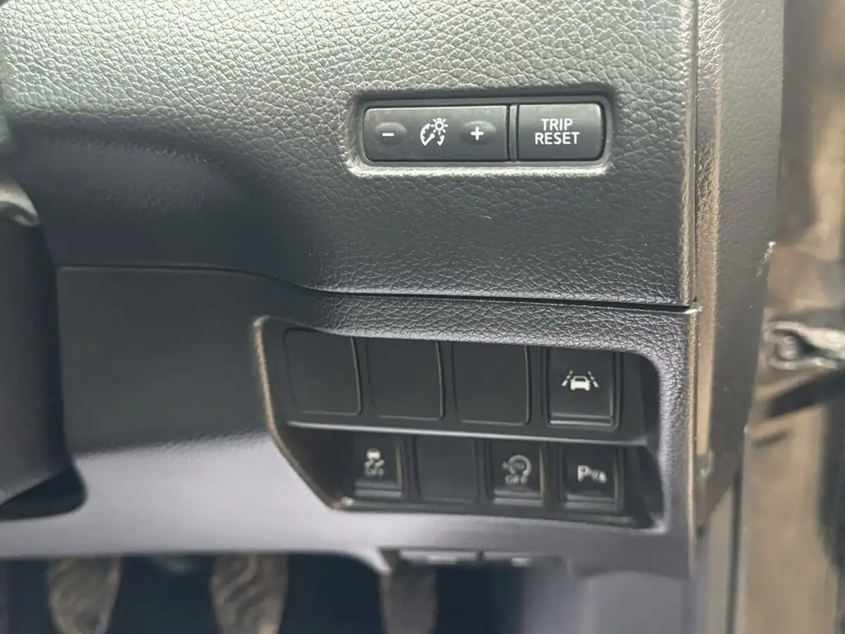 2015-nissan-qashqai-16-tekna-big-36