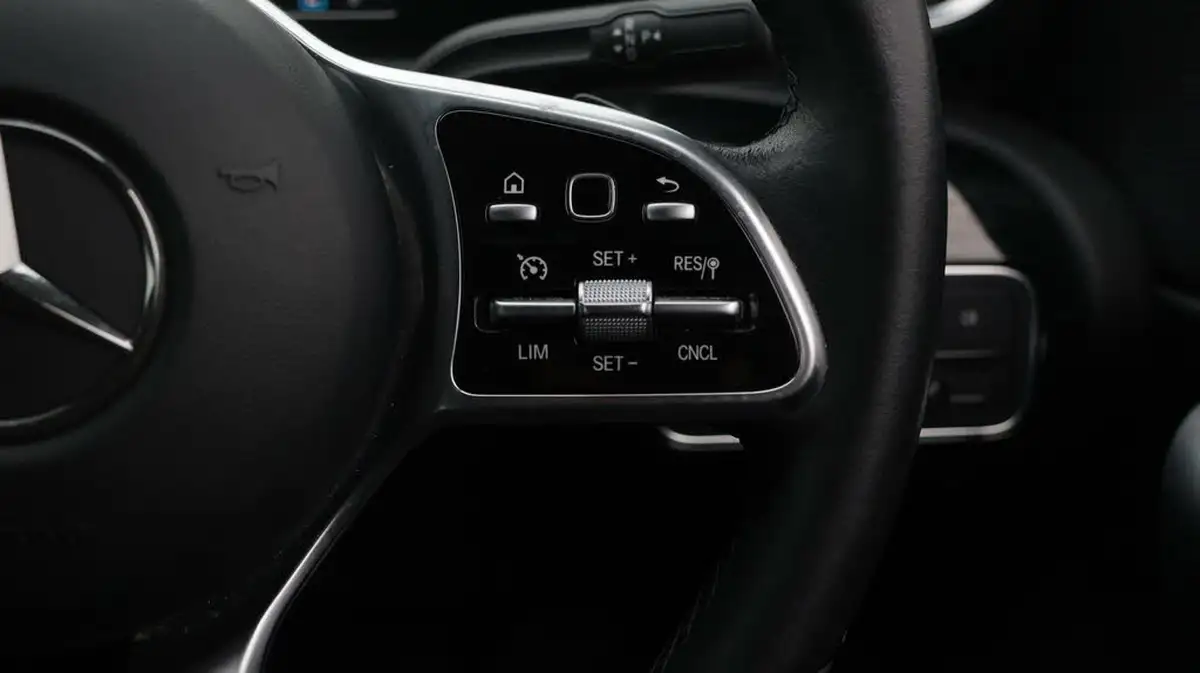 2020-mercedes-benz-a-class-13-a200-sport-hatchback-5d-7g-dct-big-24