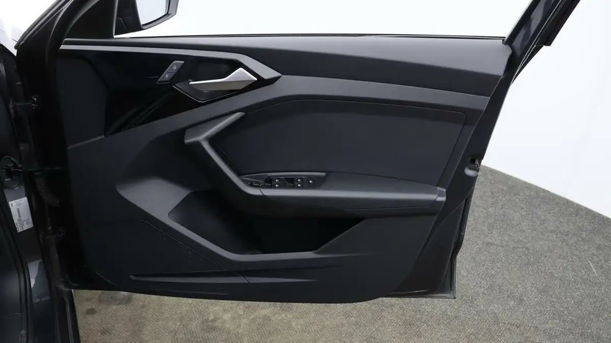 2021-audi-a1-10-25-tfsi-technik-big-14