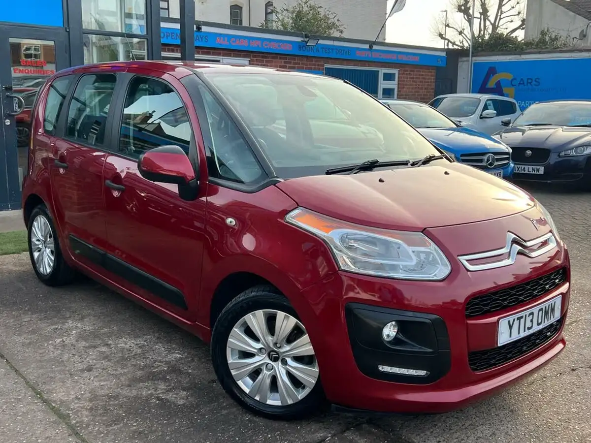 2013-citroen-c3-picasso-16-vtr-big-39