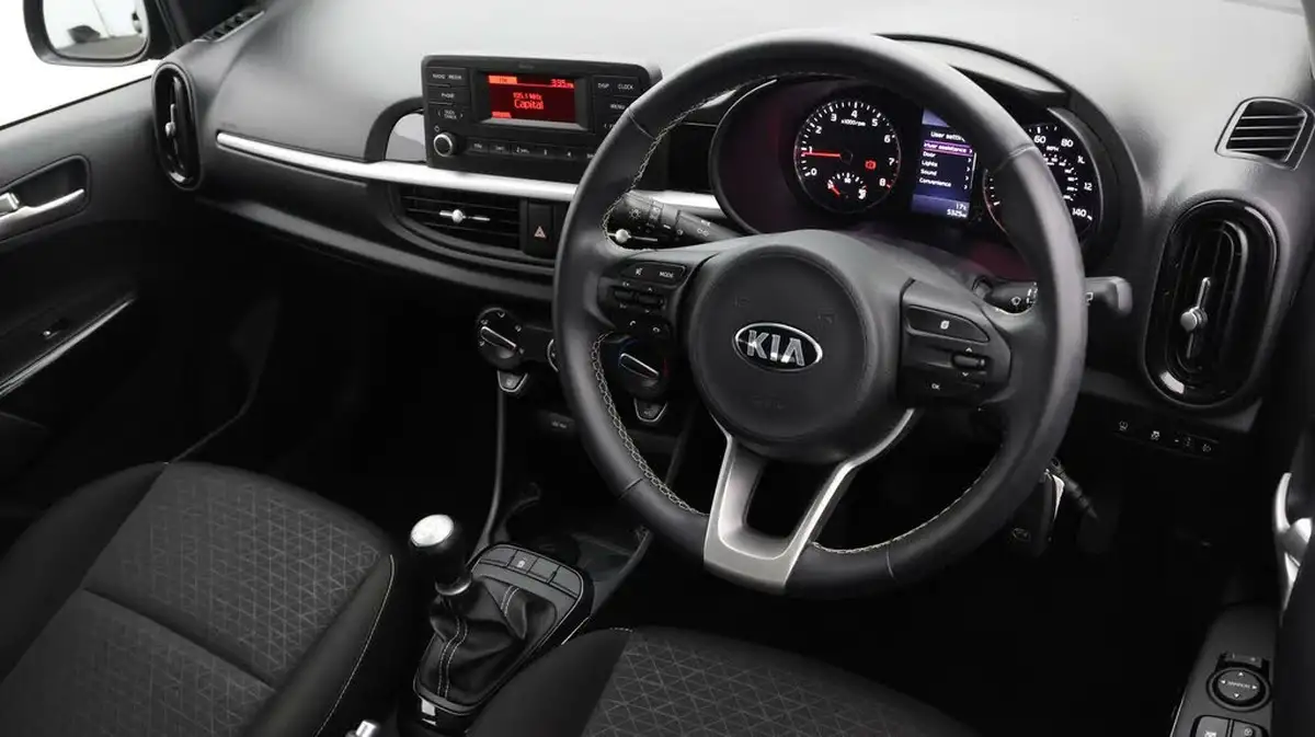 2021-kia-picanto-10-2-big-8