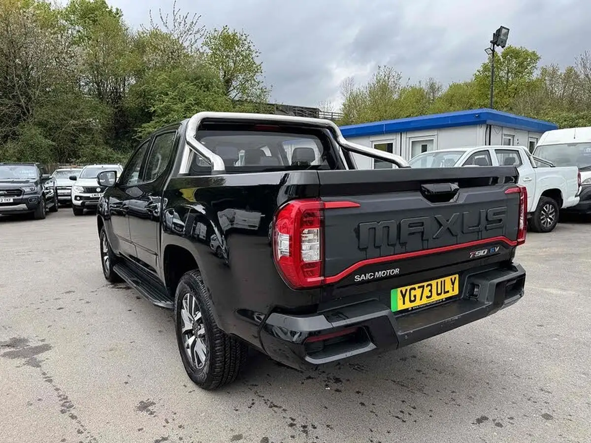 2023-maxus-t90ev-e-8855kwh-big-9