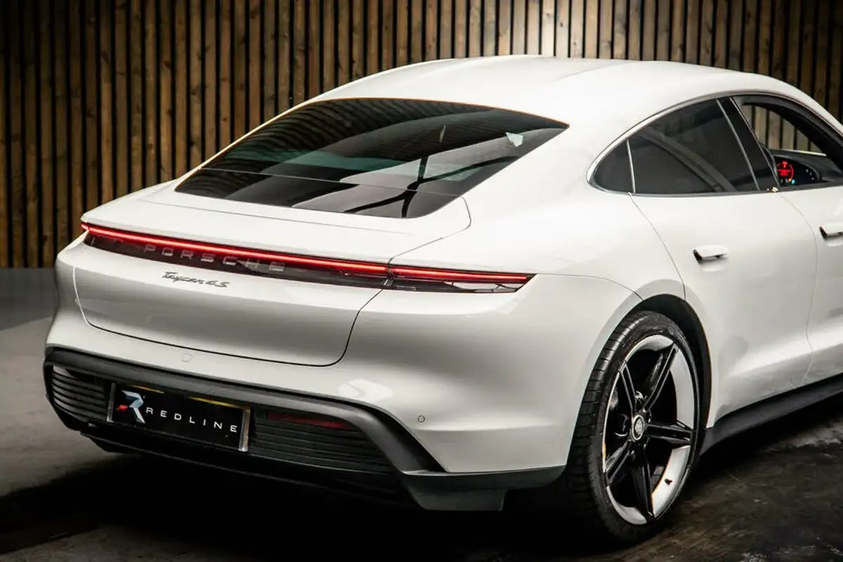 2021-porsche-taycan-e-4s-530ps-big-20