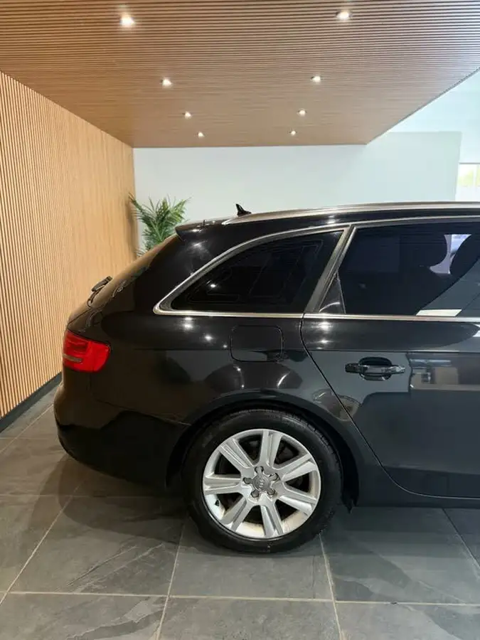 2012-audi-a4-avant-20td-se-143ps-multitronic-big-6