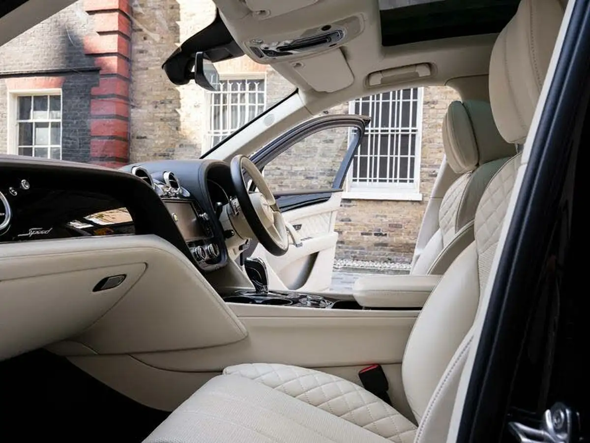 2019-bentley-bentayga-60-w12-speed-big-16