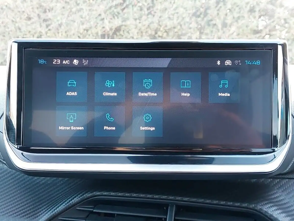 2024-peugeot-2008-suv-12-puretech-allure-130ps-eat8-big-11