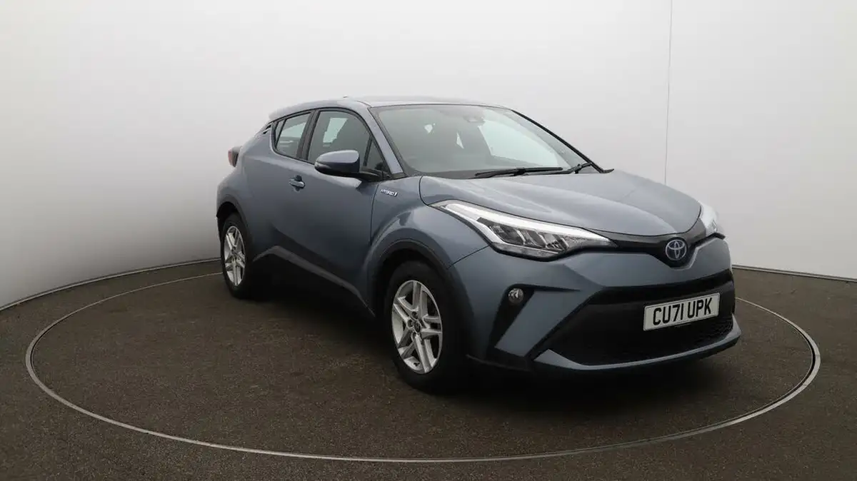 2021-toyota-c-hr-18-vvt-i-icon-big-35