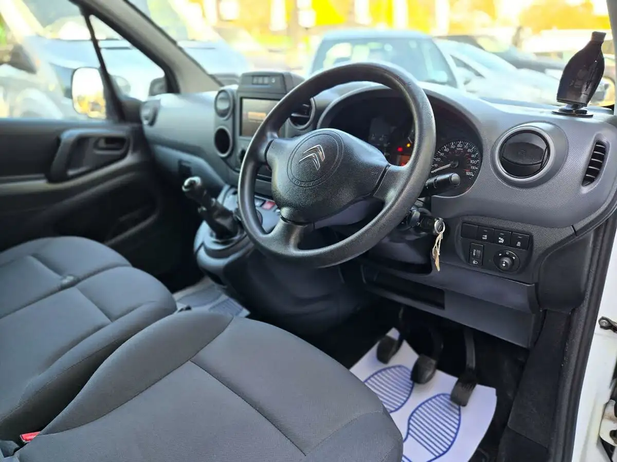 2016-citroen-berlingo-16td-l1625-enterprise-special-edition-16hdi-75-panel-big-24