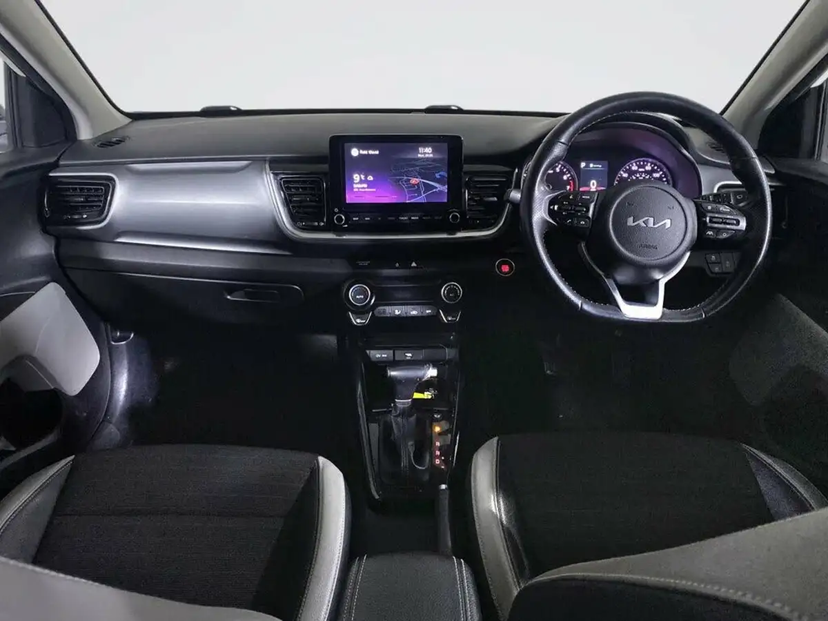 2021-kia-stonic-10-t-gdi-connect-dct-big-2