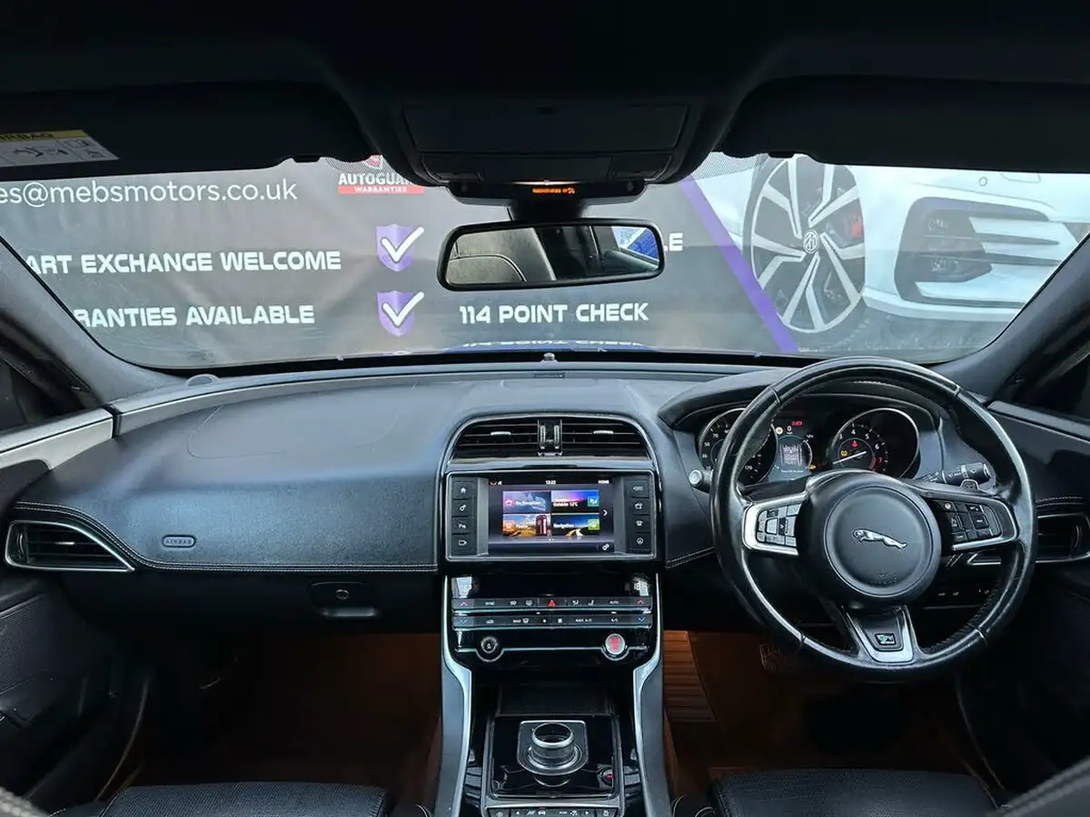 2018-jaguar-xe-20i-r-sport-249ps-1998cc-big-9