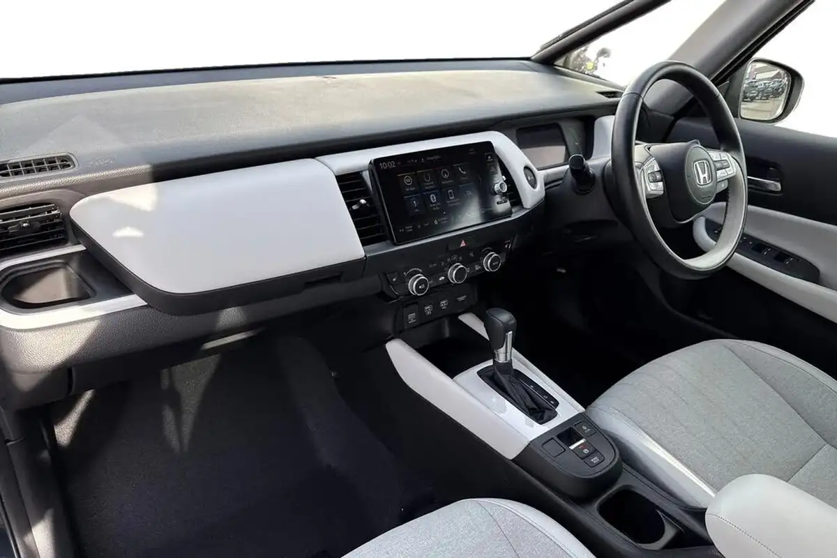 2021-honda-jazz-15-i-mmd-ex-107ps-big-1