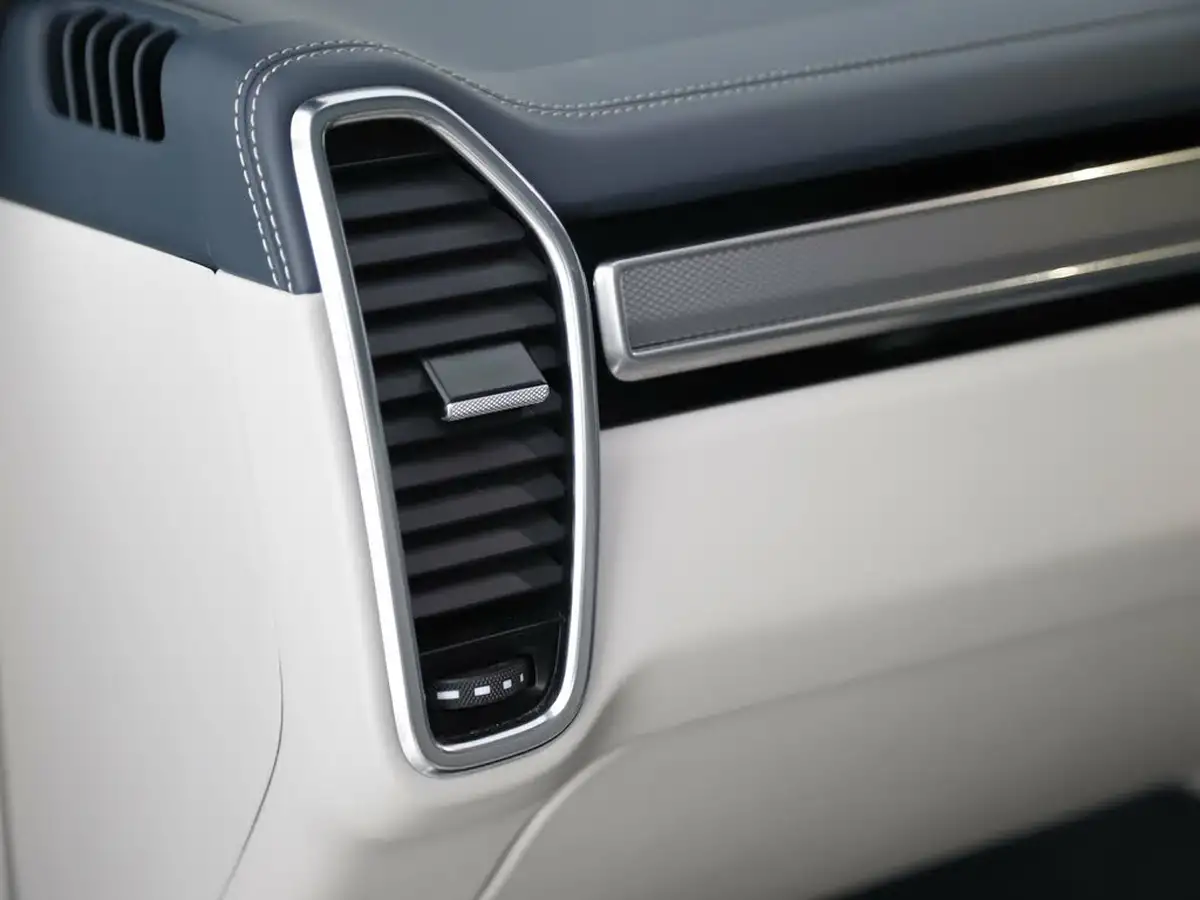 2022-porsche-cayenne-30-v6-e-hybrid-platinum-edition-340ps-coupe-big-8