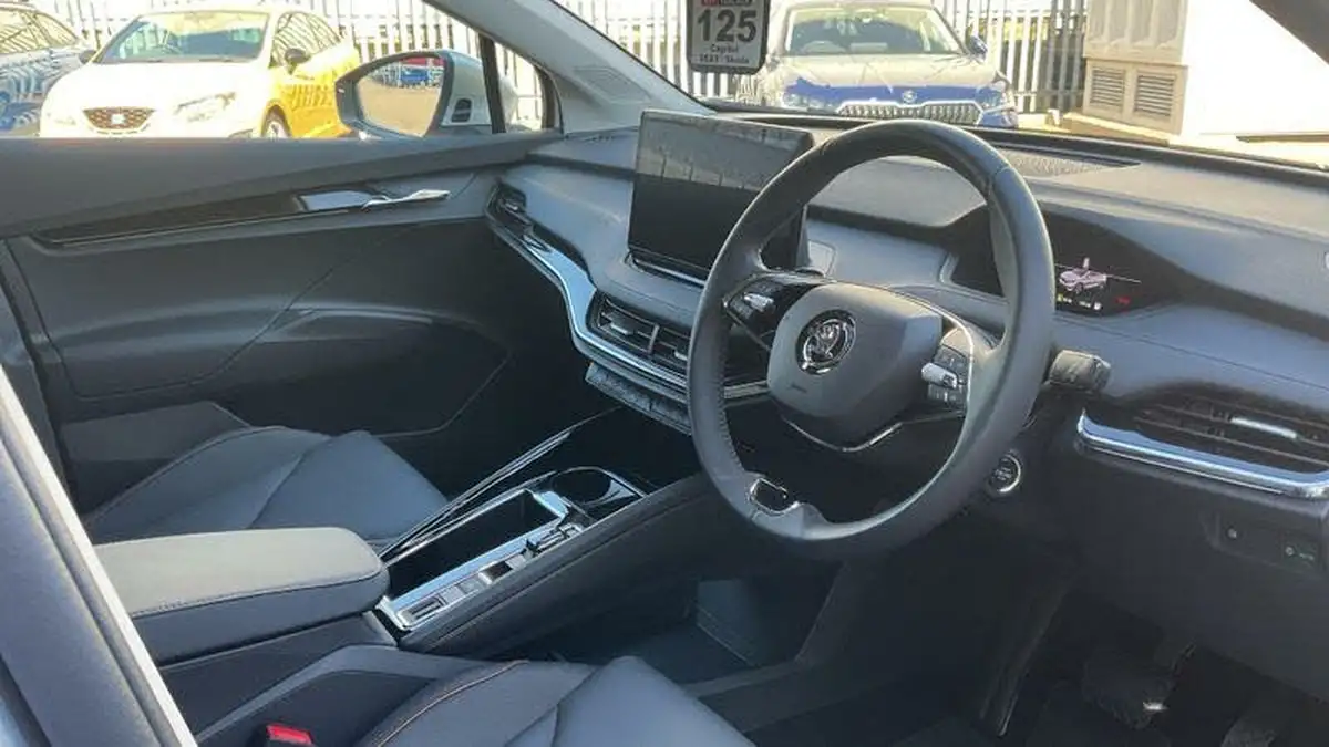 2022-skoda-enyaq-e-80-82-kwh-big-5