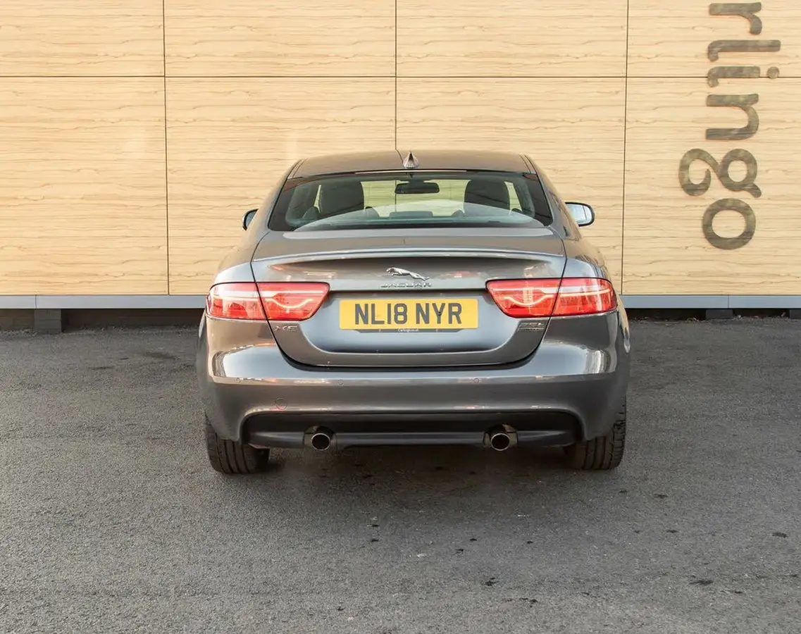 2018-jaguar-xe-20i-r-sport-249ps-awd-1998cc-big-6