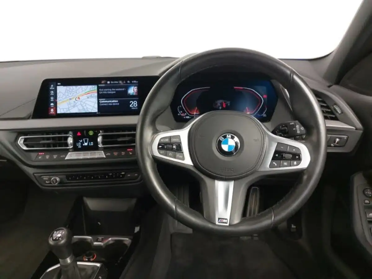 2022-bmw-1-series-15-118i-m-sport-lcp-big-4