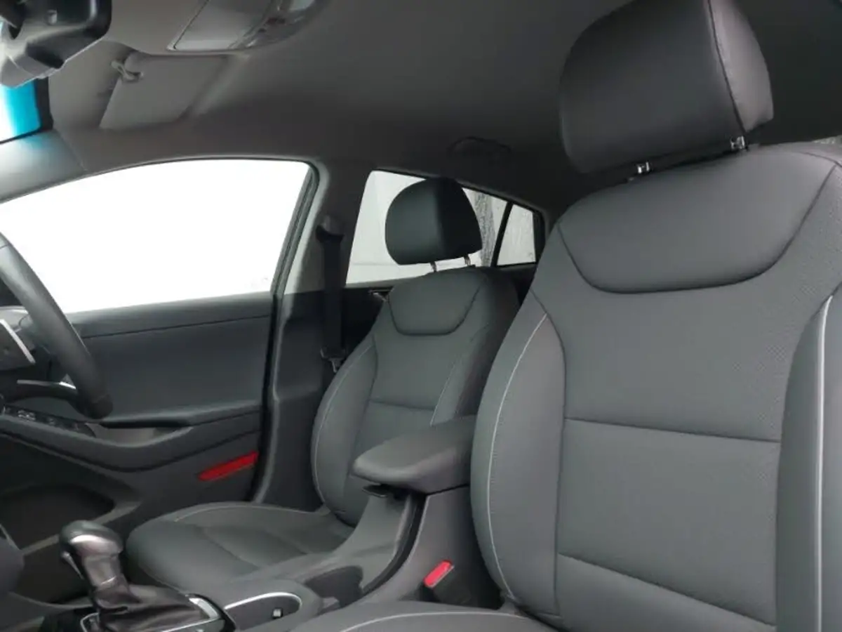 2022-hyundai-ioniq-16-gdi-premium-se-hybrid-big-4