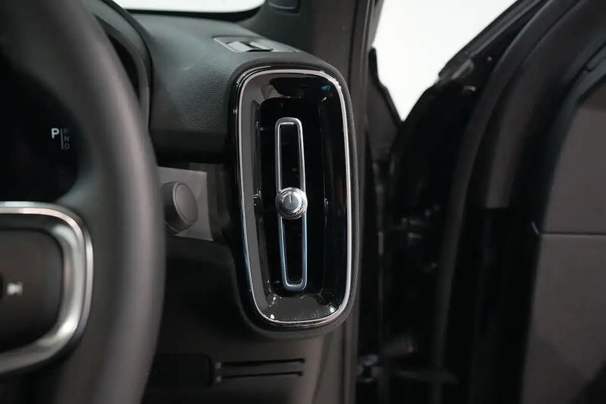 2023-volvo-c40-e-twin-recharge-ultimate-big-29