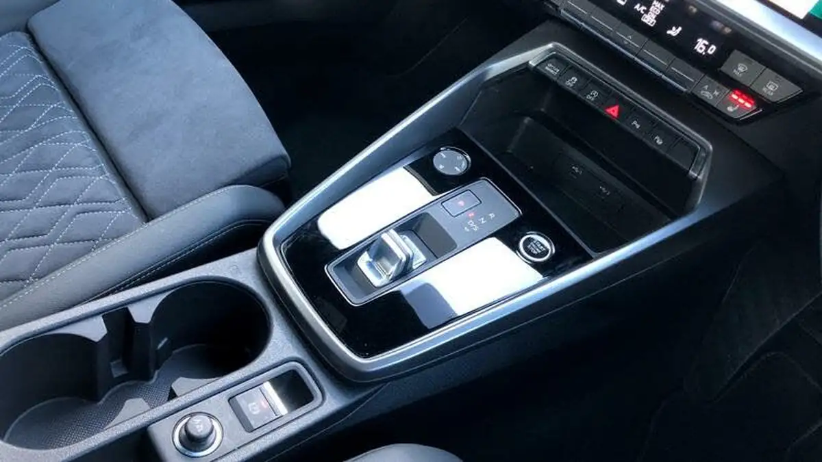 2023-audi-a3-15-35-tfsi-edition-1-sportback-5d-s-tronic-big-36