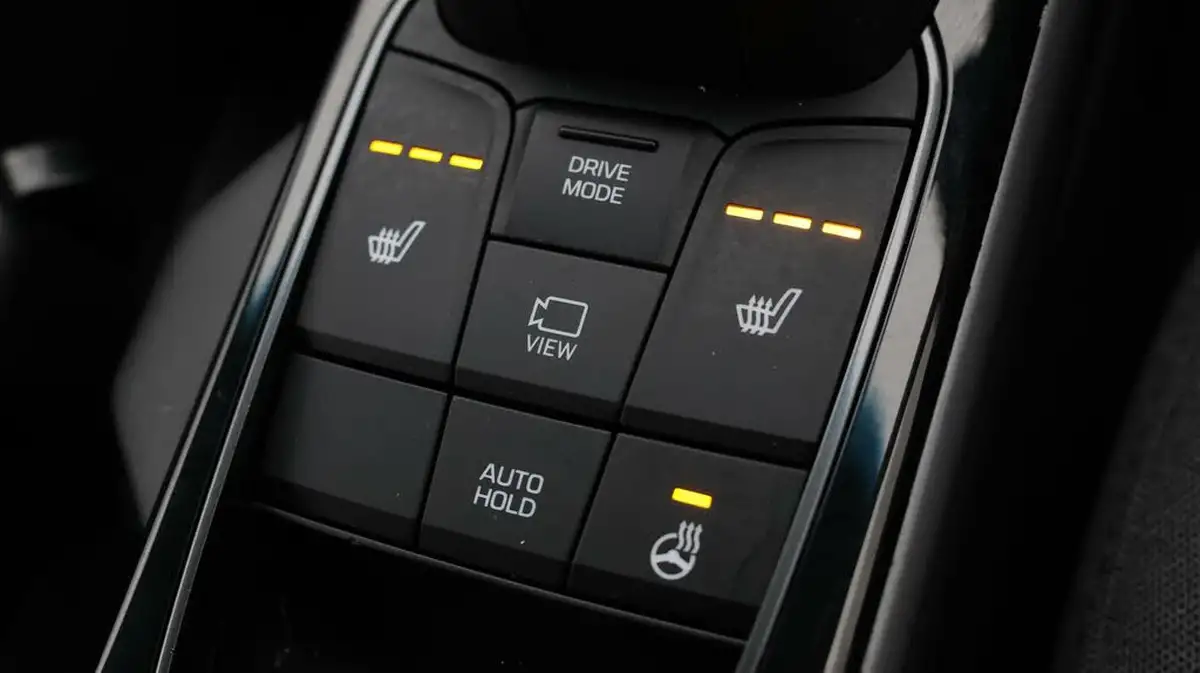 2022-hyundai-ioniq-e-premium-electric-big-27