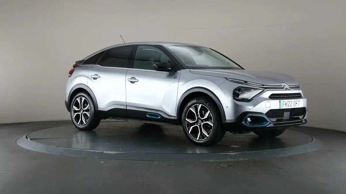 2022-citroen-c4-e-shine-plus-big-48