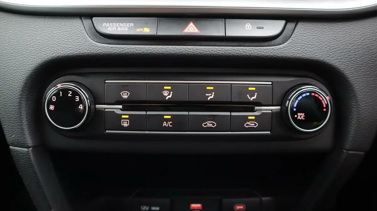 2023-kia-xceed-15-t-gdi-2-158bhp-big-12