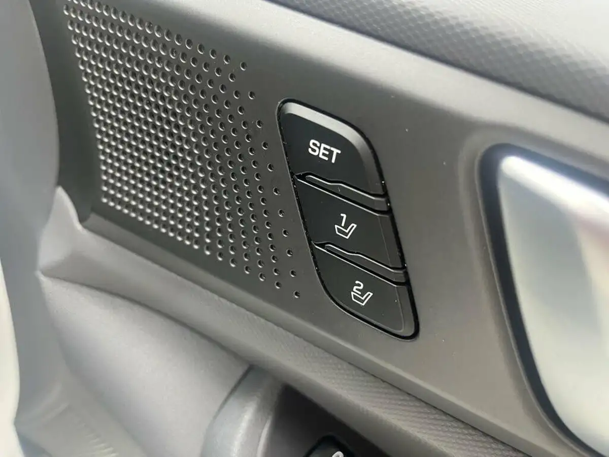 2019-hyundai-ioniq-16-gdi-premium-se-plug-in-hybrid-big-33