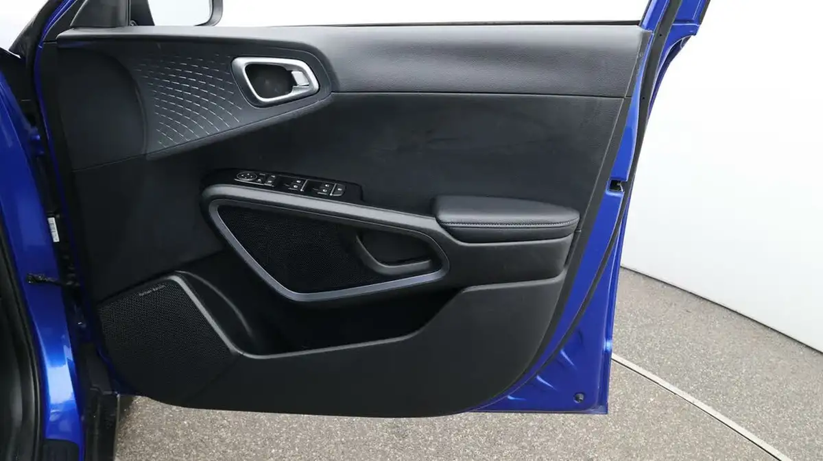 2021-kia-soul-ev-first-edition-big-15