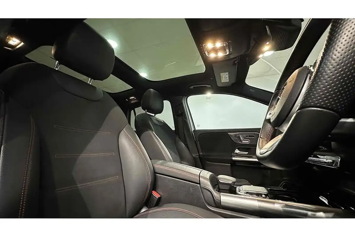 2020-mercedes-benz-gla-class-20d-gla-220d-amg-line-premium-plus-big-25