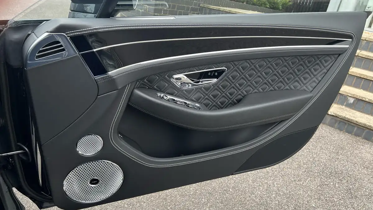 2022-bentley-continental-40-gt-v8-convertible-big-19