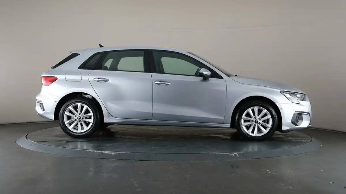 2021-audi-a3-20-30-tdi-technik-big-52