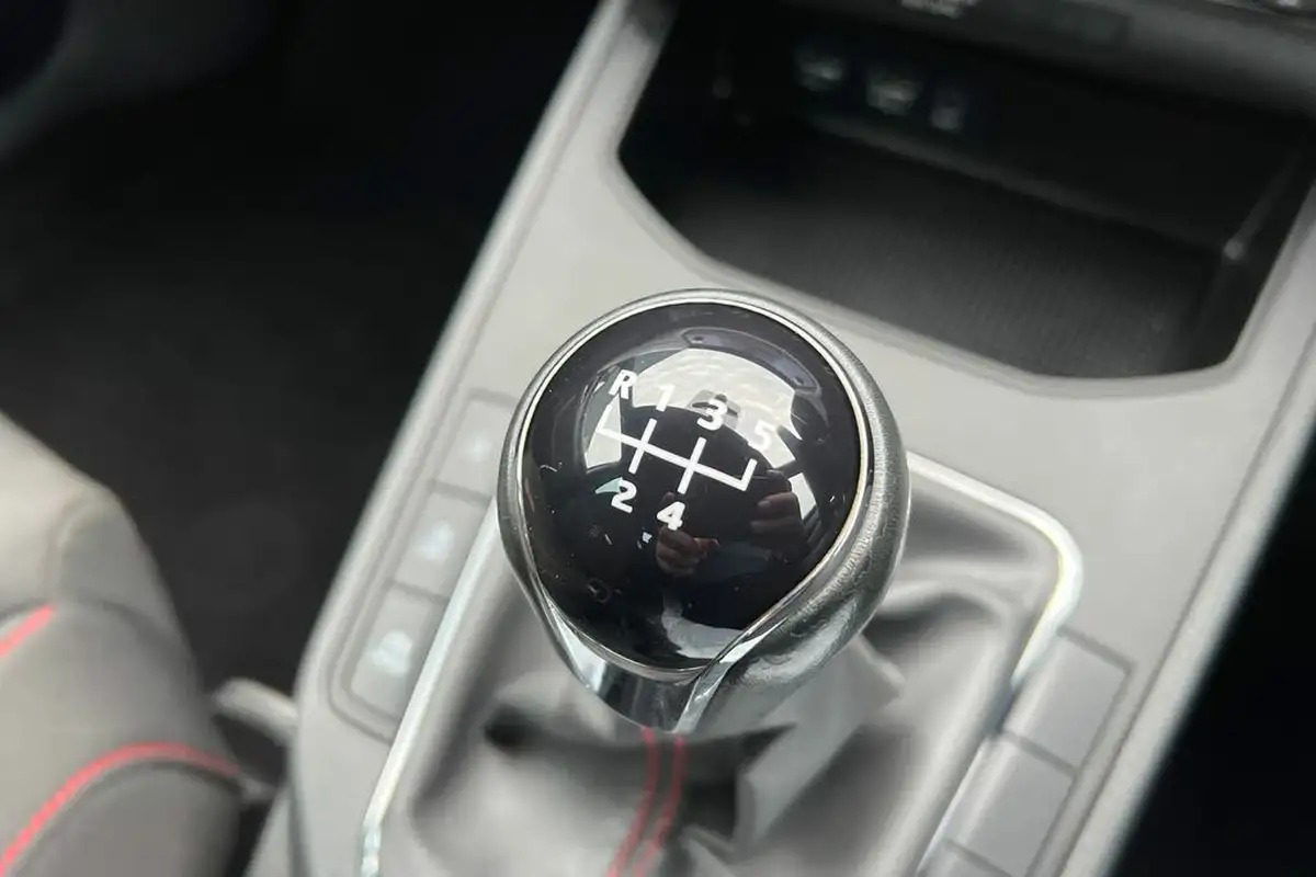 2020-seat-ibiza-10-tsi-fr-95ps-big-28
