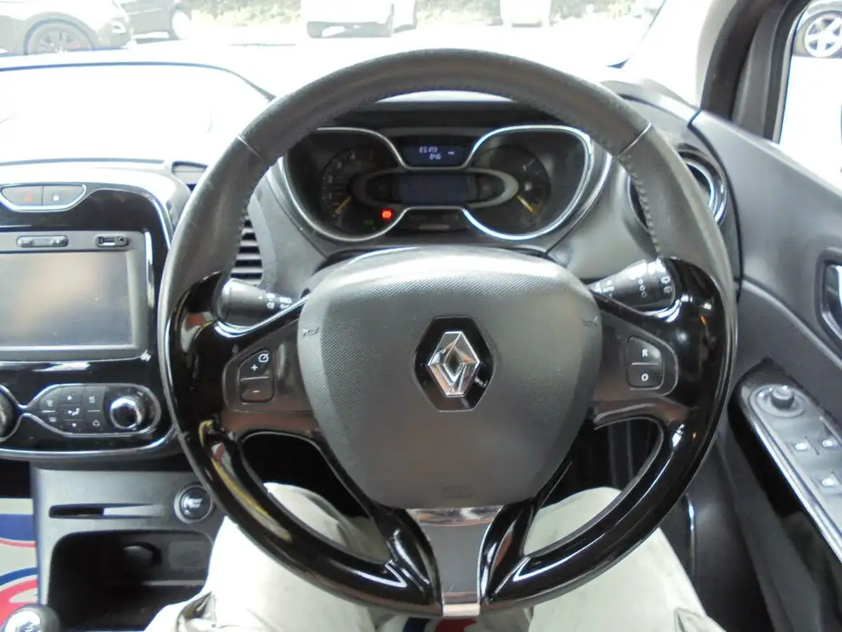 2015-renault-captur-15dci-dynamique-90bhp-energyss-big-12