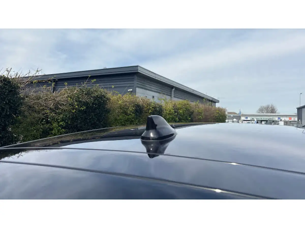 2021-nissan-leaf-e-e-tekna-big-39