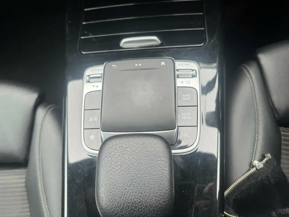 2019-mercedes-benz-a-class-15d-a180d-sport-hatchback-5d-7g-dct-big-13