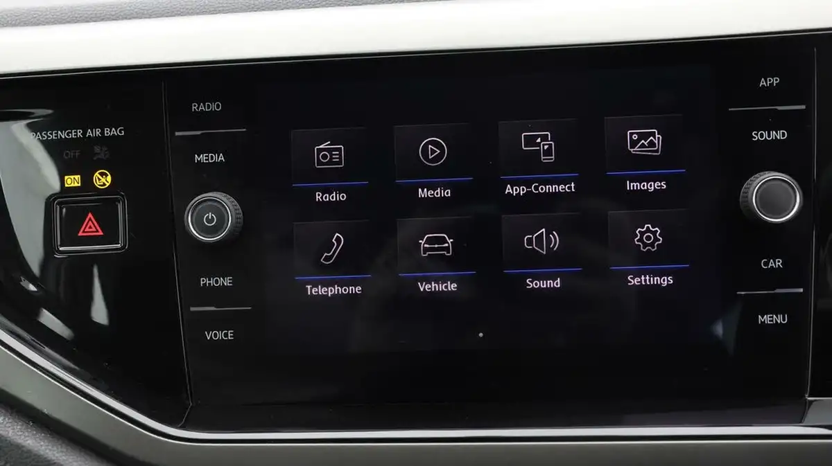2018-volkswagen-polo-10-tsi-se-big-10
