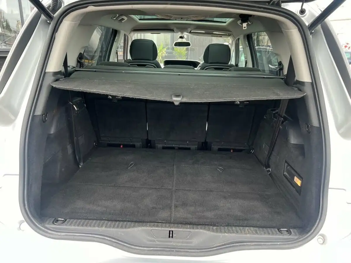2015-citroen-grand-c4-picasso-20bluehdi-exclusive-eat6-big-23