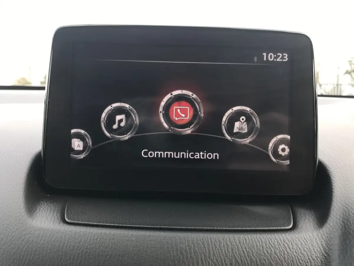2022-mazda-mazda2-15-e-skyactiv-g-sport-big-19
